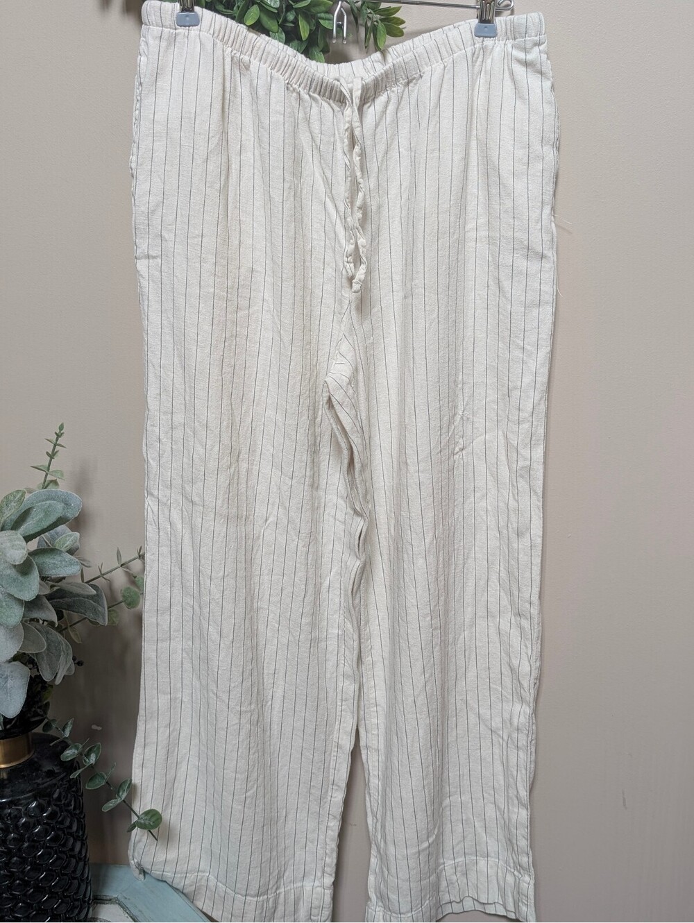 a new day Women's Medium Regular White Linen Rayon Pinstripe Lounge Pants